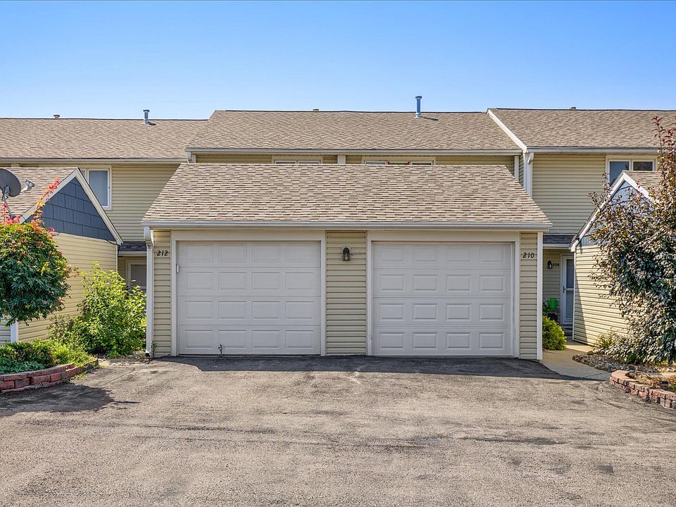 1st image of 210 Cooper Ct