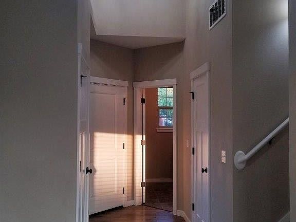 4th image of 1421 Garrison Ave