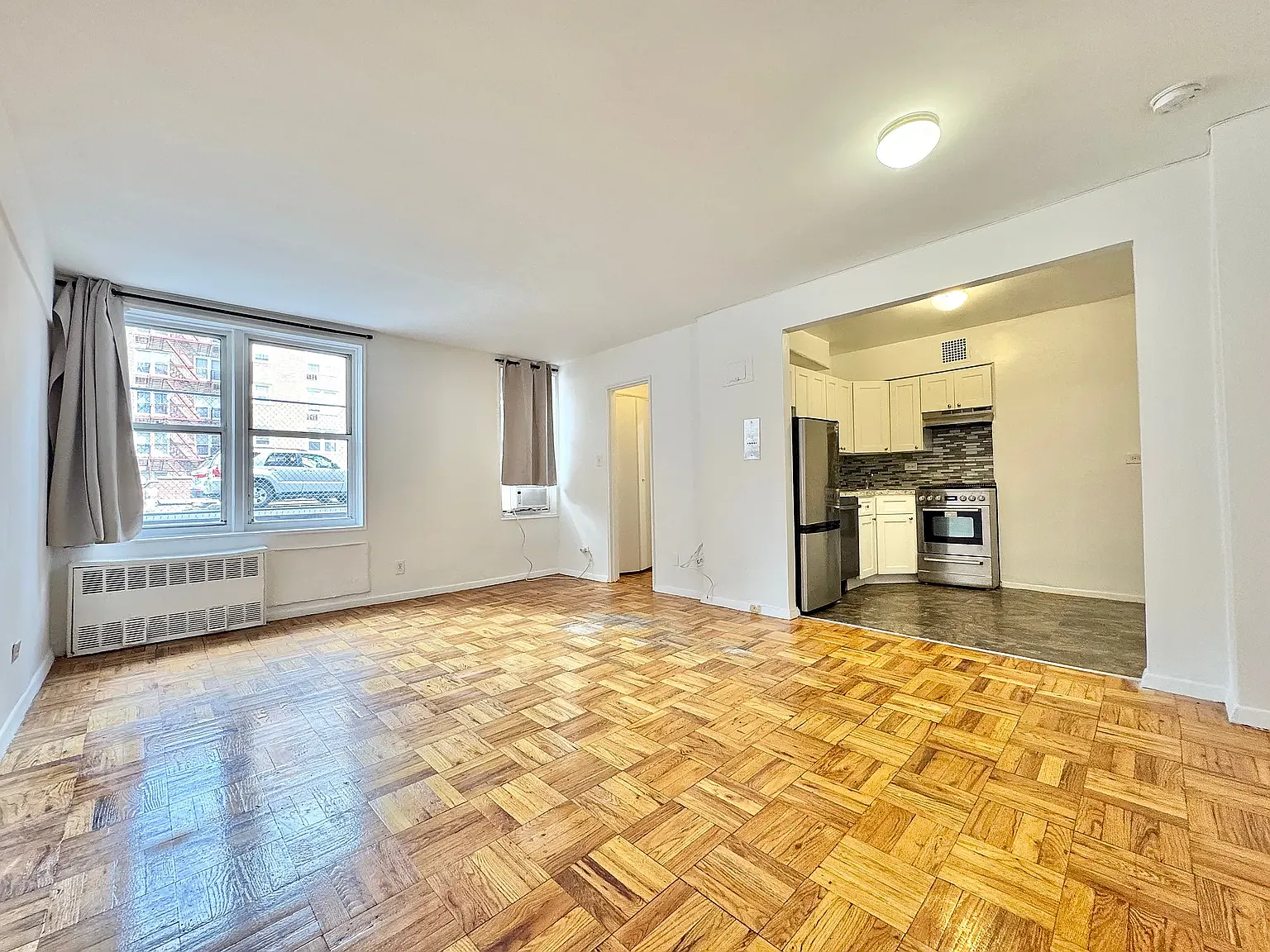 142-27 Barclay Avenue — Photo 1