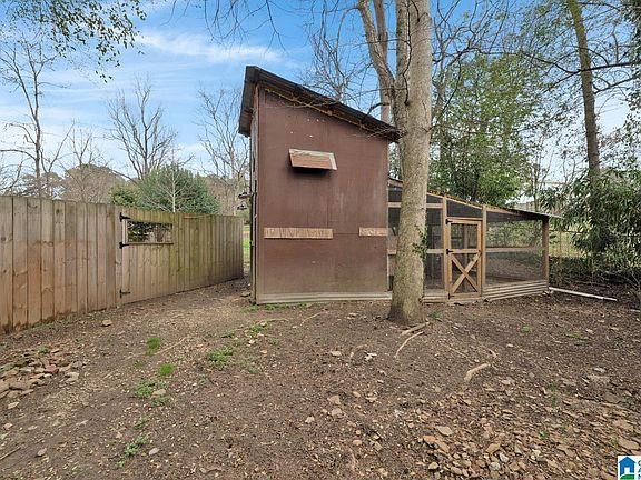 4th image of 3444 Blueberry Ln