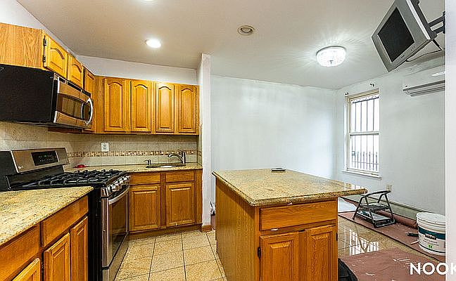 1st image of 501 Greene Ave APT 2
