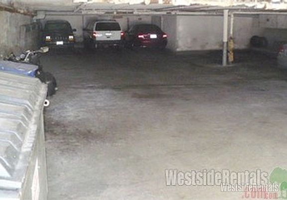 2nd image of 924 N Stanley Ave APT 1