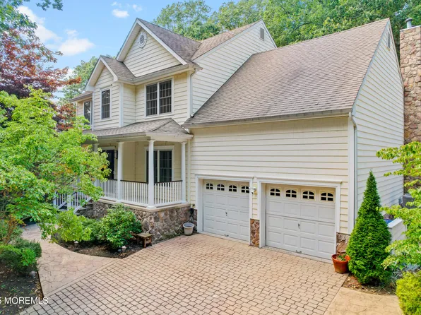 13 Victorian Woods Dr, Atlantic Highlands, NJ 07716