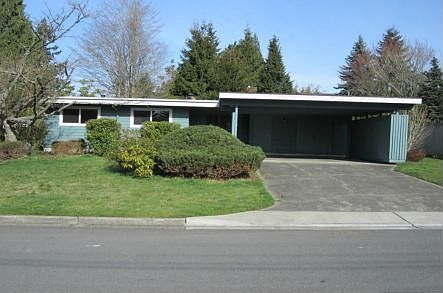 1st image of 10818 NE 47th St