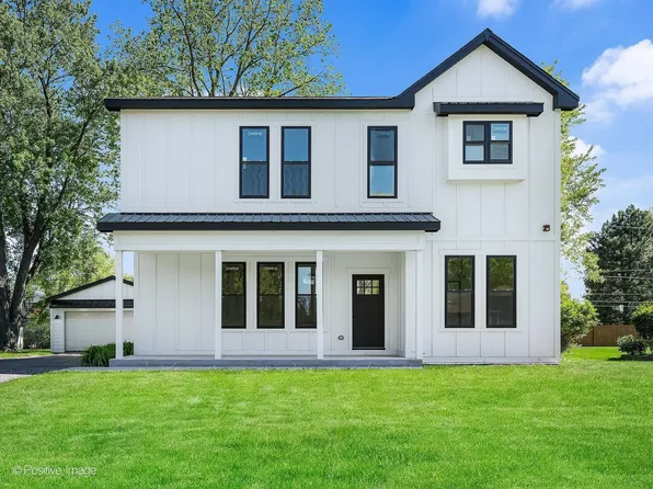 751 Sunnyside Rd, Roselle, IL 60172