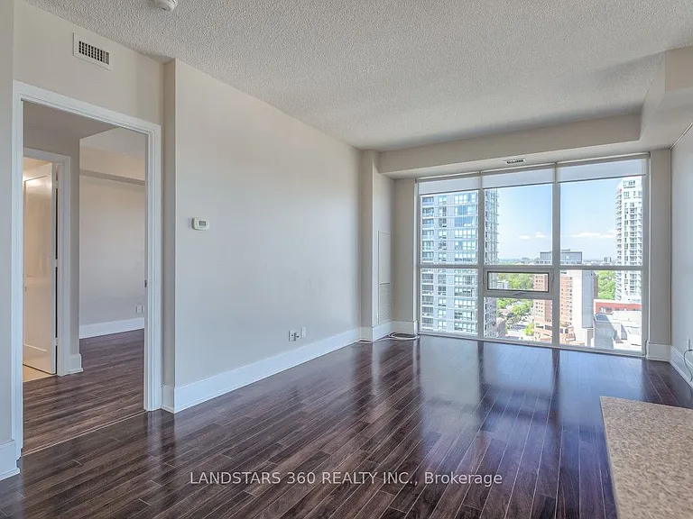 70 Roehampton Ave #2120 — Photo 8