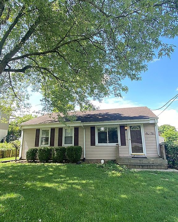1st image of 110 Forest Glen Dr
