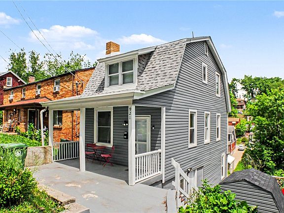 2nd image of 921 Saint Anne St