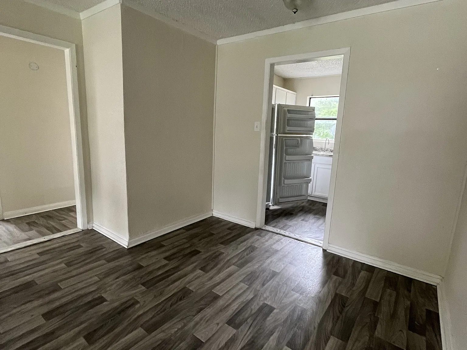 Duncan Avenue - 1708 — Photo 1