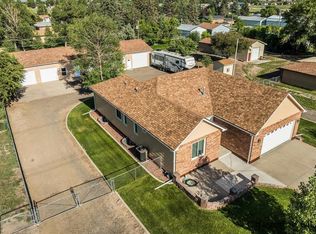 2011 Park Ave, Cheyenne, WY 82007