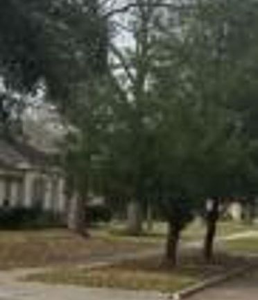 Exterior Neighborhood (street photo)