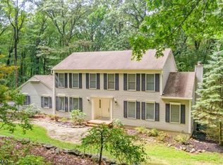 20 Mountain Ridge Dr, Oxford, NJ 07863