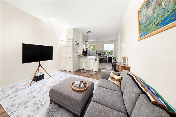 Rented by Douglas Elliman | media 3