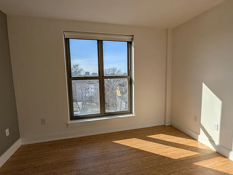 30 Malvern St #521 — Photo 2