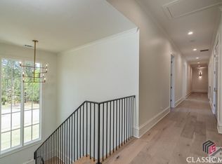 1990 Rivers Edge Dr, Bogart, GA 30622