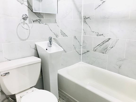 4th image of 526 Flatbush Ave APT 2A