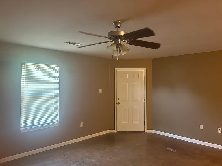 8 Mary Rose Dr #A — Photo 3