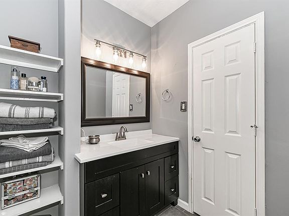 3rd image of 4707 Cashel Cir