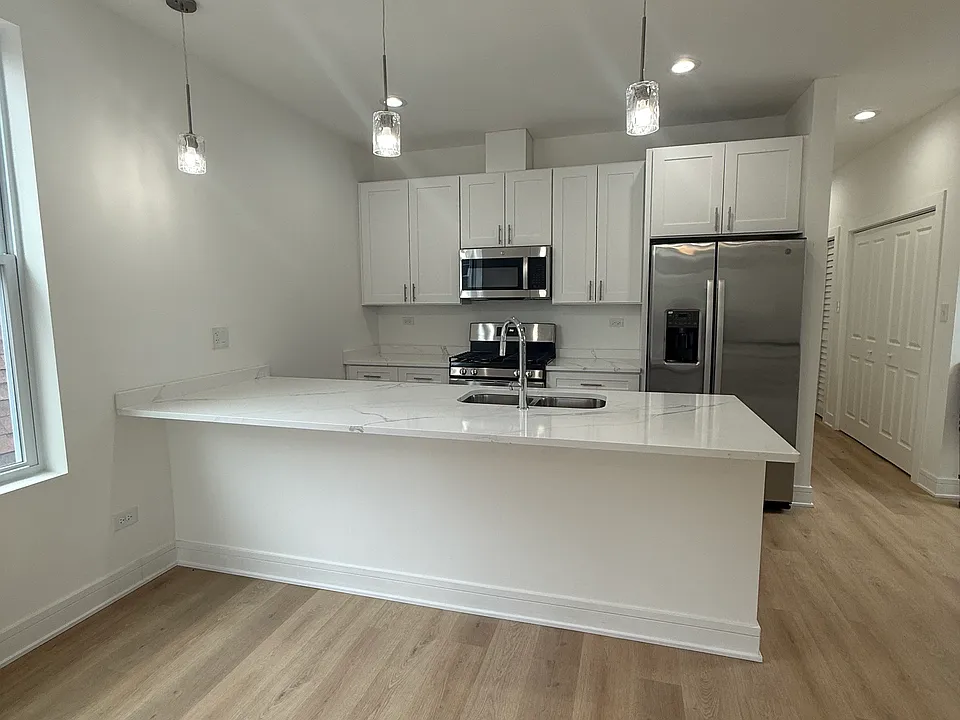530 N Lawndale Ave #1