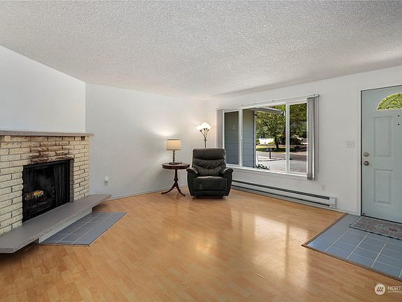 5th image of 12310 149th Street E