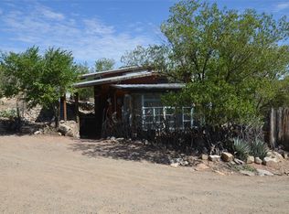 3 Grasshopper Rd, Cerrillos, NM 87010