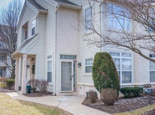 416 Dresher Woods Dr, Dresher, PA 19025