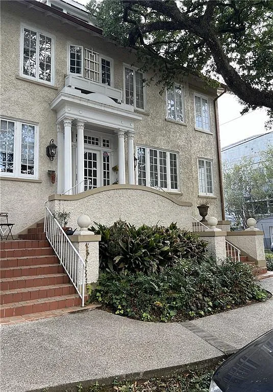 2 bed, 1200 sqft, $1,750 — Photo 1