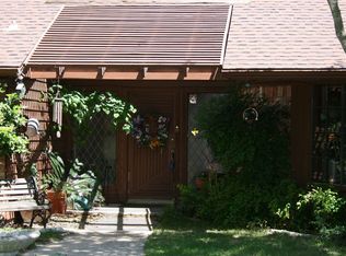 215 Oak Creek Dr, Waxahachie, TX 75165
