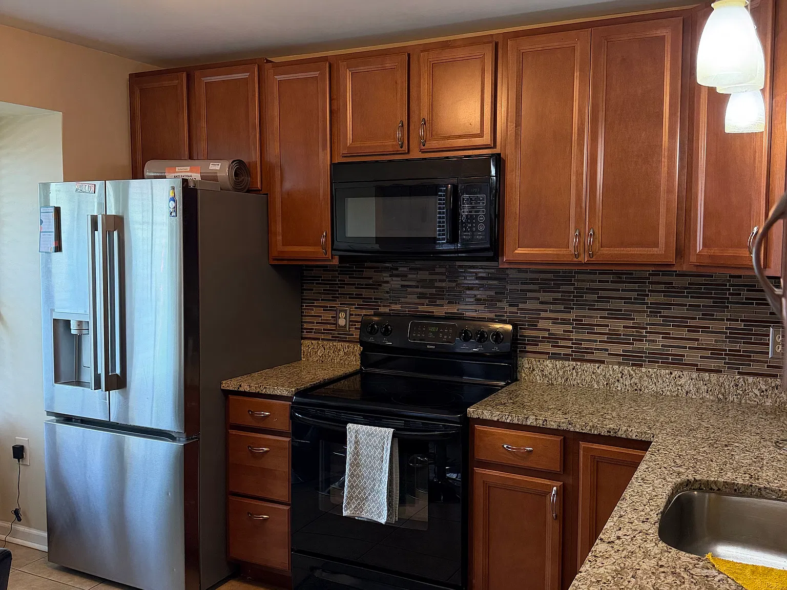 3 bed, 1763 sqft, $3,100 — Photo 4