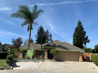 2206 Country Manor Dr, Riverbank, CA 95367
