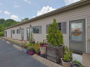 200 Woods Ln, Anna, IL 62906