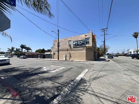 4th image of 6525 Holmes Ave
