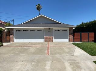 25142 Walnut St, Santa Clarita, CA 91321