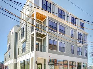 40 Medford St #203, Somerville, MA 02143