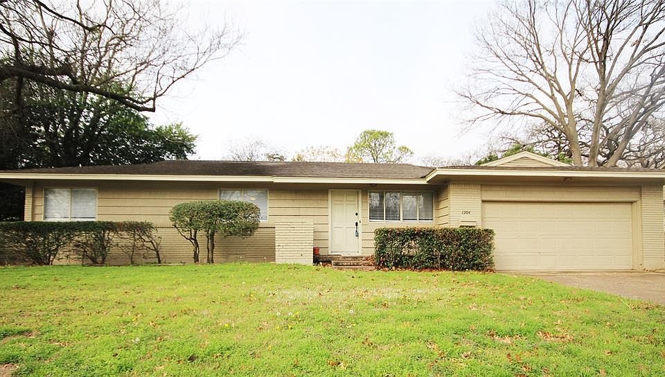 1st image of 1204 Sherwood Dr
