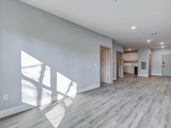 311 Sip Avenue image 45 of 61