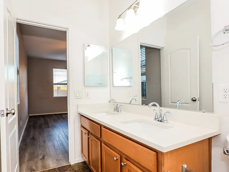 7342 W Saint Charles Ave — Photo 12