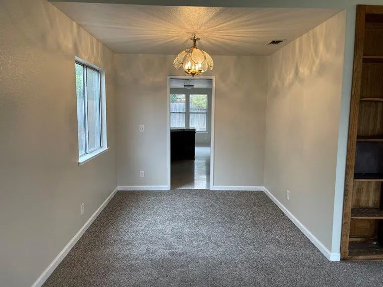 6505 Fuego Way — Photo 8