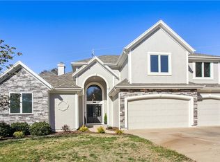 5460 Northgate Xing, Lees Summit, MO 64064