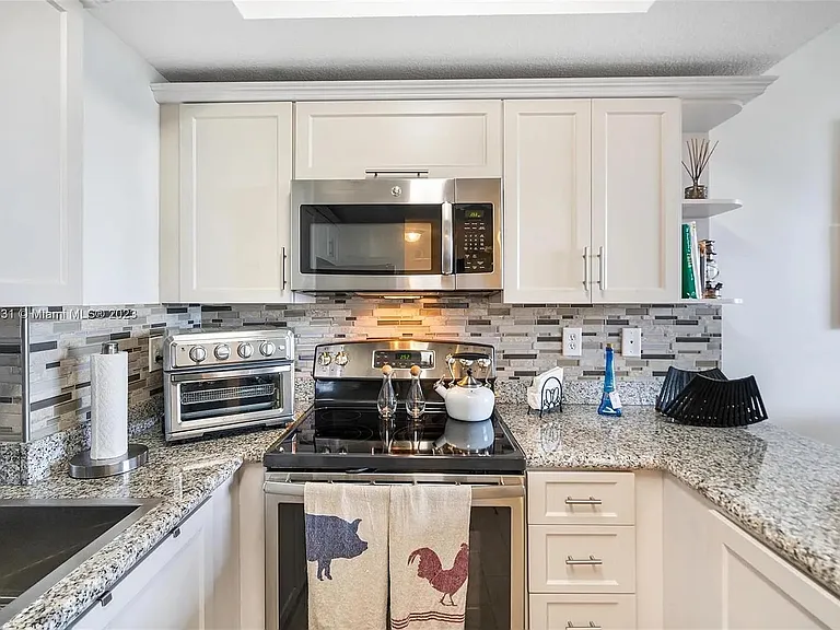 3500 Coral Way #Penthouse 105 — Photo 13