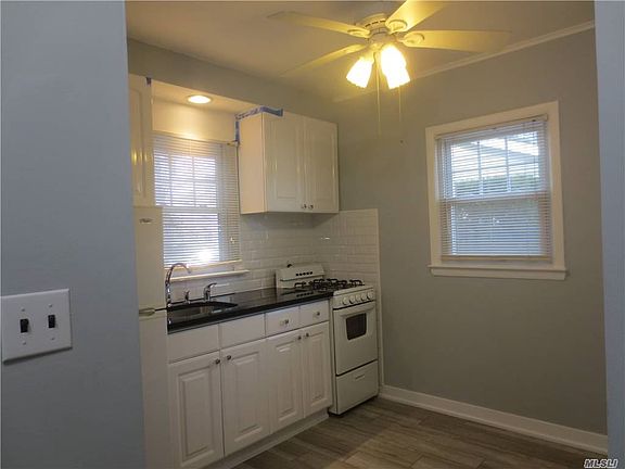 2nd image of 31 Marion St #2