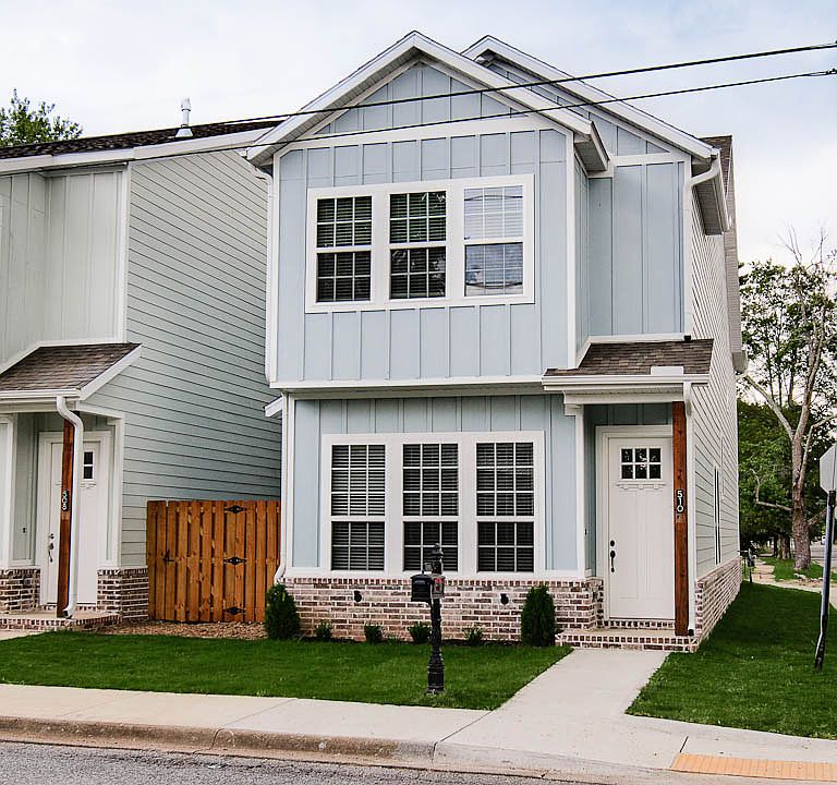 1st image of 510 W Persimmon St
