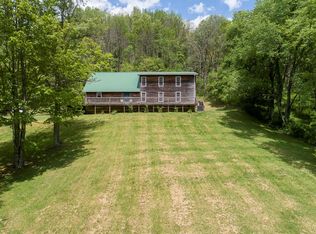 126 Sunshine Ln, Pounding Mill, VA 24637