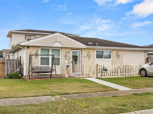 564 Willowbrook Dr, Gretna, LA 70056