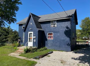 215 Lemon St, Clyde, OH 43410