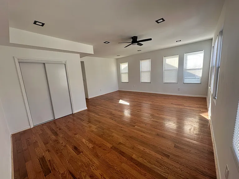 134 Isabella Ave #2 — Photo 2
