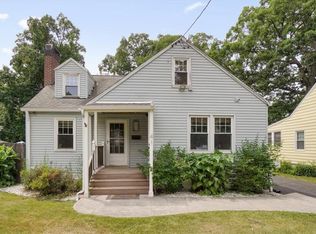 41 Lakeview Ave, Poughkeepsie, NY 12601