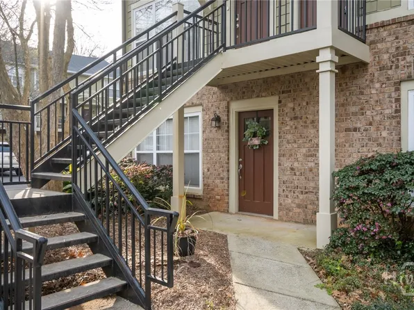 660 Barnett Shoals Road #410, Athens, GA 30605