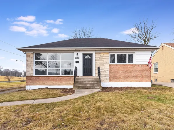 2142 Bristol Ave, Westchester, IL 60154