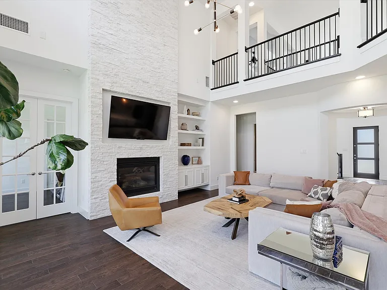 3348 Starling Dr — Photo 7